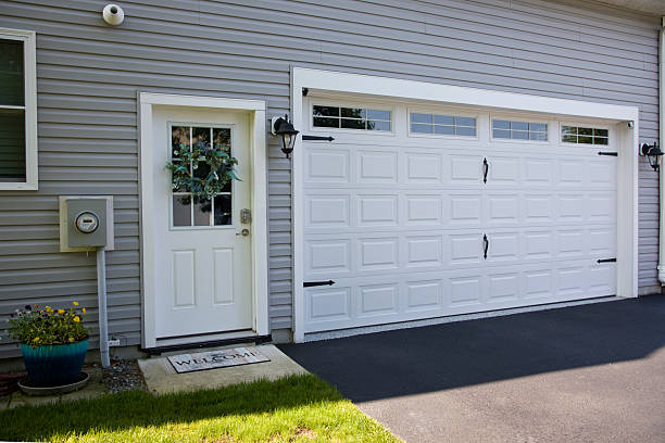 24/7 Emergency Garage Door Panel Replacement experts in Westlake, TX